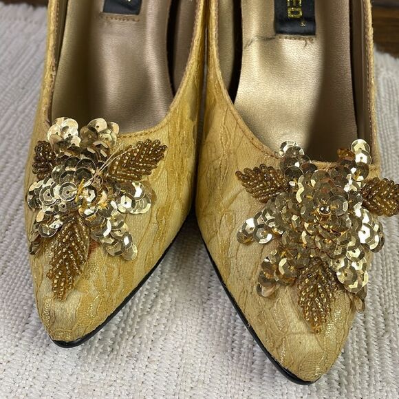 Classified Ladies Lace High Heels, Sequin and Bead Design, Size 7, Gold, Vintage - Picture 10 of 10